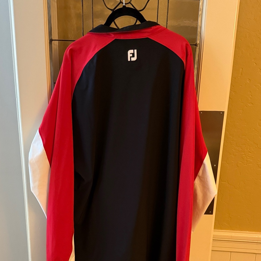 Red and Black Colorblock Jacket - Picture 6 of 7